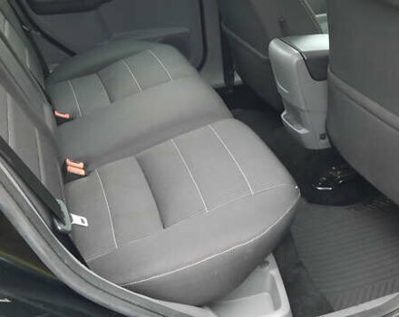 Черный Форд Фокус, объемом двигателя 1.8 л и пробегом 189 тыс. км за 5500 $, фото 31 на Automoto.ua