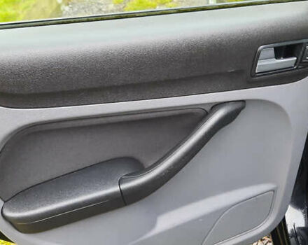 Черный Форд Фокус, объемом двигателя 1.8 л и пробегом 189 тыс. км за 5500 $, фото 37 на Automoto.ua