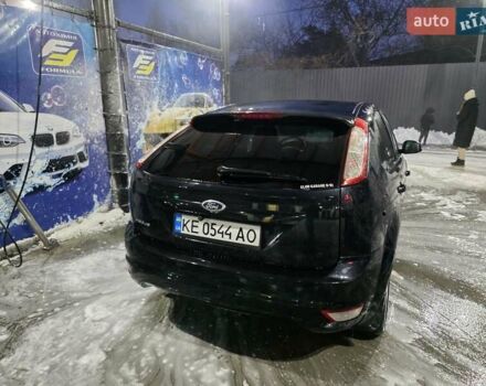 Черный Форд Фокус, объемом двигателя 1.6 л и пробегом 185 тыс. км за 4900 $, фото 3 на Automoto.ua