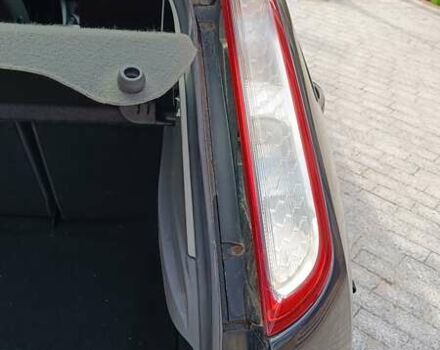 Черный Форд Фокус, объемом двигателя 1.8 л и пробегом 287 тыс. км за 6800 $, фото 13 на Automoto.ua