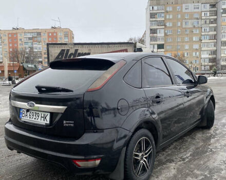Черный Форд Фокус, объемом двигателя 1.6 л и пробегом 340 тыс. км за 5500 $, фото 2 на Automoto.ua