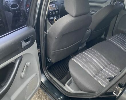 Черный Форд Фокус, объемом двигателя 1.6 л и пробегом 330 тыс. км за 5500 $, фото 7 на Automoto.ua