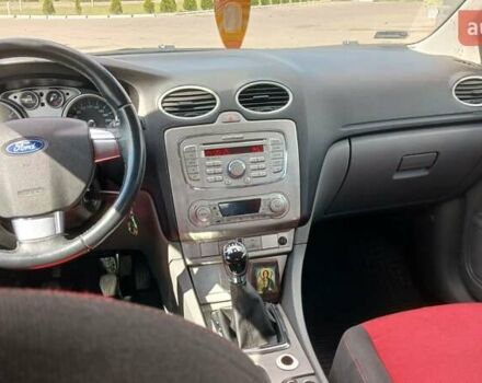 Черный Форд Фокус, объемом двигателя 1.56 л и пробегом 405 тыс. км за 4950 $, фото 6 на Automoto.ua