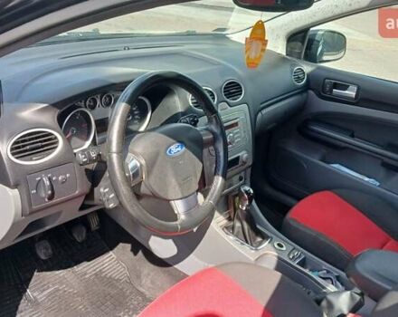 Черный Форд Фокус, объемом двигателя 1.56 л и пробегом 405 тыс. км за 4950 $, фото 8 на Automoto.ua