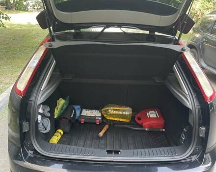 Форд Фокус 2009 у Харкові на Automoto.ua Чорний Форд Фокус, об'ємом двигуна 1.8 л та пробігом 188 тис. км за 6800 $, фото 2 на Automoto.ua