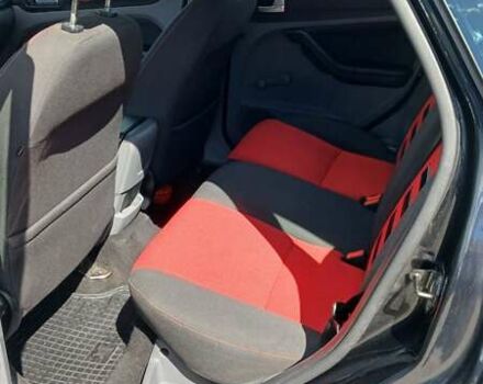 Черный Форд Фокус, объемом двигателя 1.56 л и пробегом 405 тыс. км за 4950 $, фото 7 на Automoto.ua