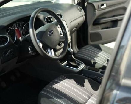 Черный Форд Фокус, объемом двигателя 1.4 л и пробегом 198 тыс. км за 6000 $, фото 7 на Automoto.ua