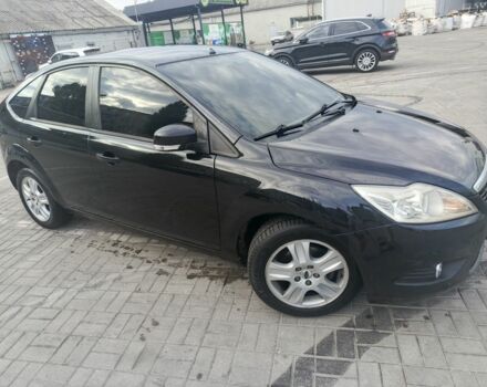 Черный Форд Фокус, объемом двигателя 1.6 л и пробегом 305 тыс. км за 5500 $, фото 2 на Automoto.ua