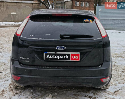 Черный Форд Фокус, объемом двигателя 1.6 л и пробегом 266 тыс. км за 5490 $, фото 3 на Automoto.ua