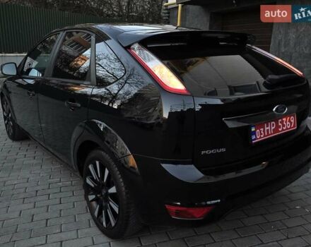 Черный Форд Фокус, объемом двигателя 1.6 л и пробегом 209 тыс. км за 6850 $, фото 9 на Automoto.ua