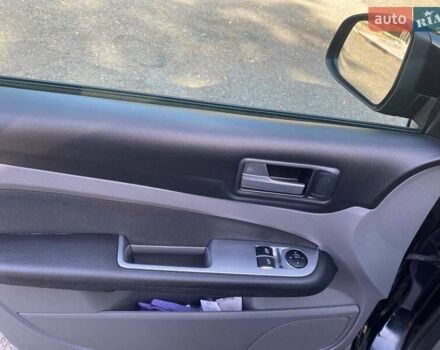 Черный Форд Фокус, объемом двигателя 1.6 л и пробегом 190 тыс. км за 6500 $, фото 4 на Automoto.ua