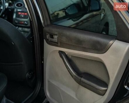 Чорний Форд Фокус, об'ємом двигуна 2 л та пробігом 258 тис. км за 7700 $, фото 33 на Automoto.ua