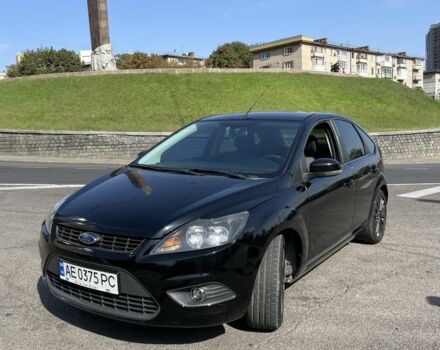 Черный Форд Фокус, объемом двигателя 1.6 л и пробегом 300 тыс. км за 5100 $, фото 2 на Automoto.ua