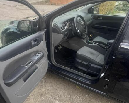 Черный Форд Фокус, объемом двигателя 1.6 л и пробегом 187 тыс. км за 4500 $, фото 12 на Automoto.ua