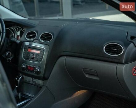 Чорний Форд Фокус, об'ємом двигуна 2 л та пробігом 258 тис. км за 7700 $, фото 25 на Automoto.ua