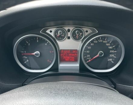 Чорний Форд Фокус, об'ємом двигуна 2 л та пробігом 257 тис. км за 5400 $, фото 14 на Automoto.ua