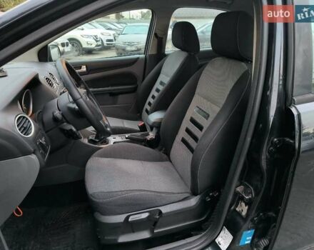 Черный Форд Фокус, объемом двигателя 1.56 л и пробегом 282 тыс. км за 5990 $, фото 8 на Automoto.ua