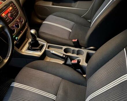 Чорний Форд Фокус, об'ємом двигуна 1.6 л та пробігом 134 тис. км за 8400 $, фото 6 на Automoto.ua