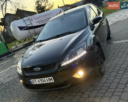 Черный Форд Фокус, объемом двигателя 1.8 л и пробегом 240 тыс. км за 5100 $, фото 2 на Automoto.ua