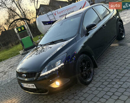 Черный Форд Фокус, объемом двигателя 1.8 л и пробегом 240 тыс. км за 5100 $, фото 1 на Automoto.ua