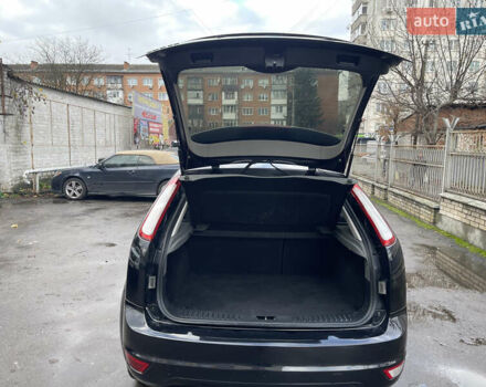 Черный Форд Фокус, объемом двигателя 1.6 л и пробегом 178 тыс. км за 6300 $, фото 10 на Automoto.ua