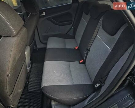 Черный Форд Фокус, объемом двигателя 1.6 л и пробегом 189 тыс. км за 5599 $, фото 25 на Automoto.ua