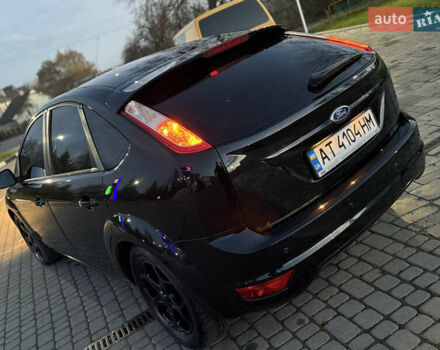 Черный Форд Фокус, объемом двигателя 1.8 л и пробегом 240 тыс. км за 5100 $, фото 12 на Automoto.ua