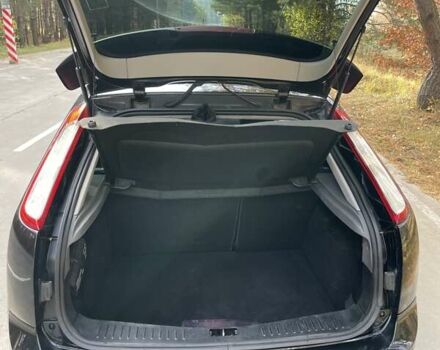 Чорний Форд Фокус, об'ємом двигуна 2 л та пробігом 257 тис. км за 5400 $, фото 13 на Automoto.ua