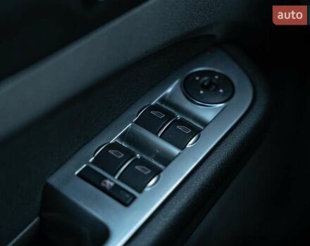 Чорний Форд Фокус, об'ємом двигуна 2 л та пробігом 258 тис. км за 7700 $, фото 13 на Automoto.ua