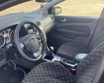 Черный Форд Фокус, объемом двигателя 1.6 л и пробегом 190 тыс. км за 6500 $, фото 2 на Automoto.ua