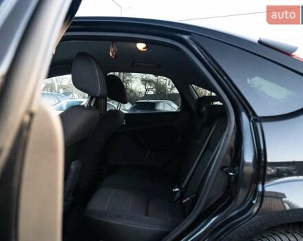 Чорний Форд Фокус, об'ємом двигуна 2 л та пробігом 258 тис. км за 7700 $, фото 28 на Automoto.ua