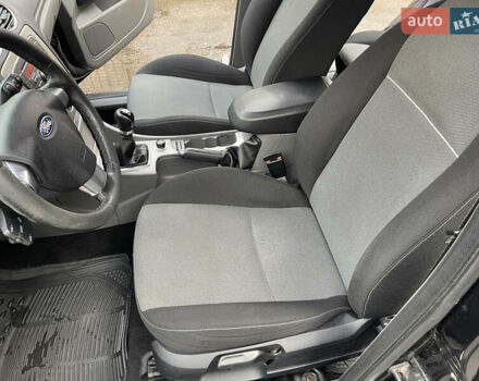 Черный Форд Фокус, объемом двигателя 1.6 л и пробегом 178 тыс. км за 6300 $, фото 13 на Automoto.ua