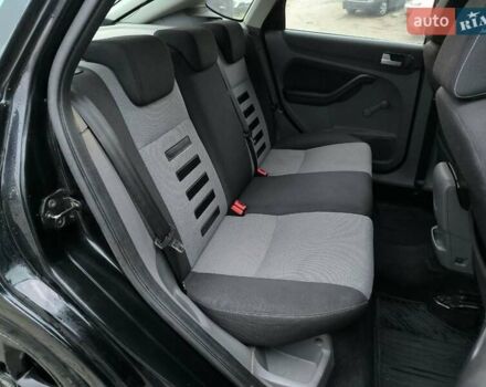 Черный Форд Фокус, объемом двигателя 1.56 л и пробегом 282 тыс. км за 5990 $, фото 10 на Automoto.ua