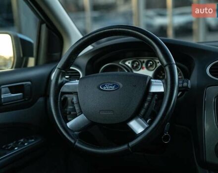 Чорний Форд Фокус, об'ємом двигуна 2 л та пробігом 258 тис. км за 7700 $, фото 18 на Automoto.ua