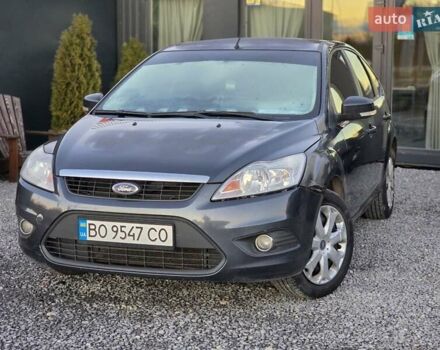 Черный Форд Фокус, объемом двигателя 1.6 л и пробегом 189 тыс. км за 5599 $, фото 4 на Automoto.ua