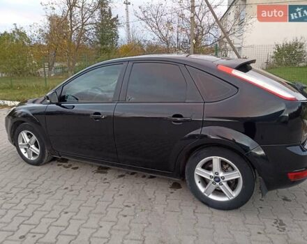 Черный Форд Фокус, объемом двигателя 1.6 л и пробегом 250 тыс. км за 6000 $, фото 6 на Automoto.ua