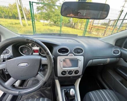 Черный Форд Фокус, объемом двигателя 1.4 л и пробегом 135 тыс. км за 5000 $, фото 6 на Automoto.ua