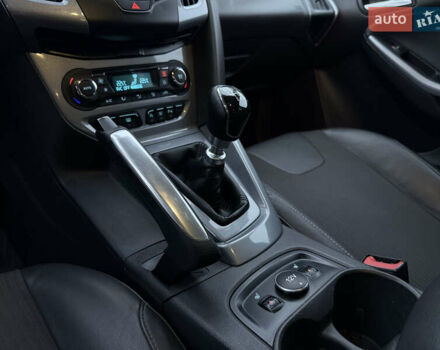 Черный Форд Фокус, объемом двигателя 1.6 л и пробегом 209 тыс. км за 8300 $, фото 30 на Automoto.ua