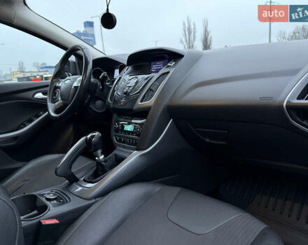 Черный Форд Фокус, объемом двигателя 1.6 л и пробегом 209 тыс. км за 8300 $, фото 33 на Automoto.ua