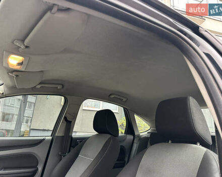 Черный Форд Фокус, объемом двигателя 2 л и пробегом 411 тыс. км за 4799 $, фото 24 на Automoto.ua