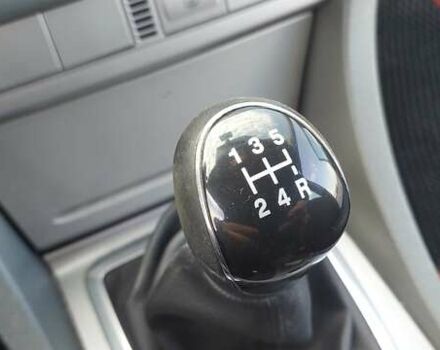 Черный Форд Фокус, объемом двигателя 1.6 л и пробегом 211 тыс. км за 5600 $, фото 11 на Automoto.ua