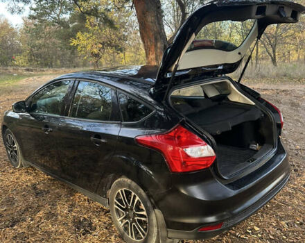 Черный Форд Фокус, объемом двигателя 1.6 л и пробегом 249 тыс. км за 6500 $, фото 1 на Automoto.ua