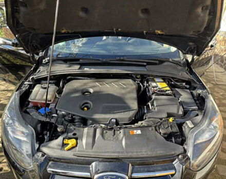 Черный Форд Фокус, объемом двигателя 1.6 л и пробегом 196 тыс. км за 8300 $, фото 7 на Automoto.ua