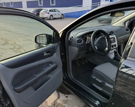 Чорний Форд Фокус, об'ємом двигуна 1.6 л та пробігом 53 тис. км за 4400 $, фото 5 на Automoto.ua