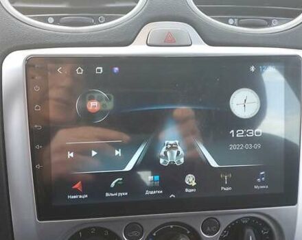 Черный Форд Фокус, объемом двигателя 1.6 л и пробегом 211 тыс. км за 5600 $, фото 6 на Automoto.ua