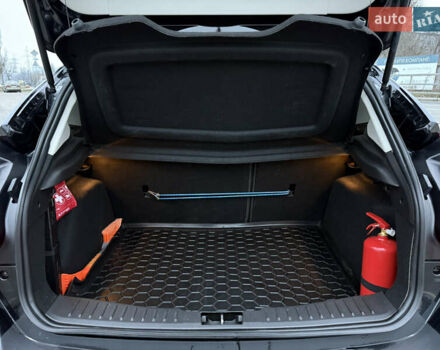 Черный Форд Фокус, объемом двигателя 1.6 л и пробегом 209 тыс. км за 8300 $, фото 40 на Automoto.ua