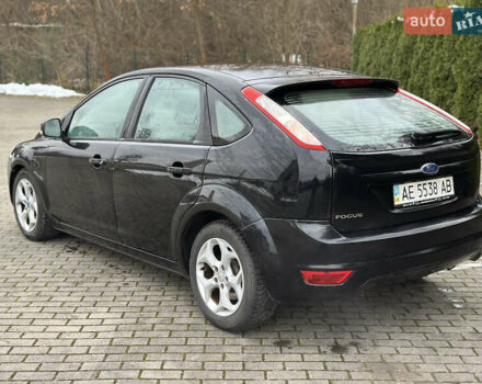 Черный Форд Фокус, объемом двигателя 2 л и пробегом 410 тыс. км за 3999 $, фото 3 на Automoto.ua