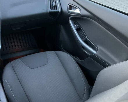 Черный Форд Фокус, объемом двигателя 1.6 л и пробегом 219 тыс. км за 7800 $, фото 21 на Automoto.ua