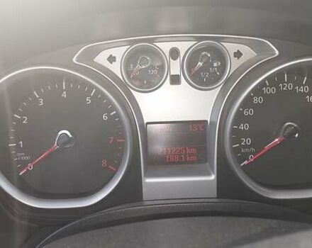 Черный Форд Фокус, объемом двигателя 1.6 л и пробегом 211 тыс. км за 5600 $, фото 5 на Automoto.ua