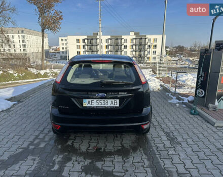 Черный Форд Фокус, объемом двигателя 2 л и пробегом 410 тыс. км за 3999 $, фото 9 на Automoto.ua
